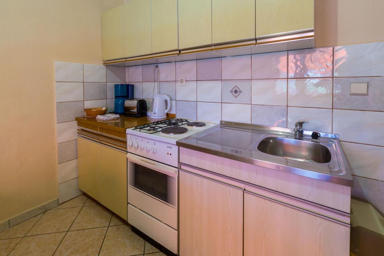 Apartments Matilda Dramalj Bagian luar foto