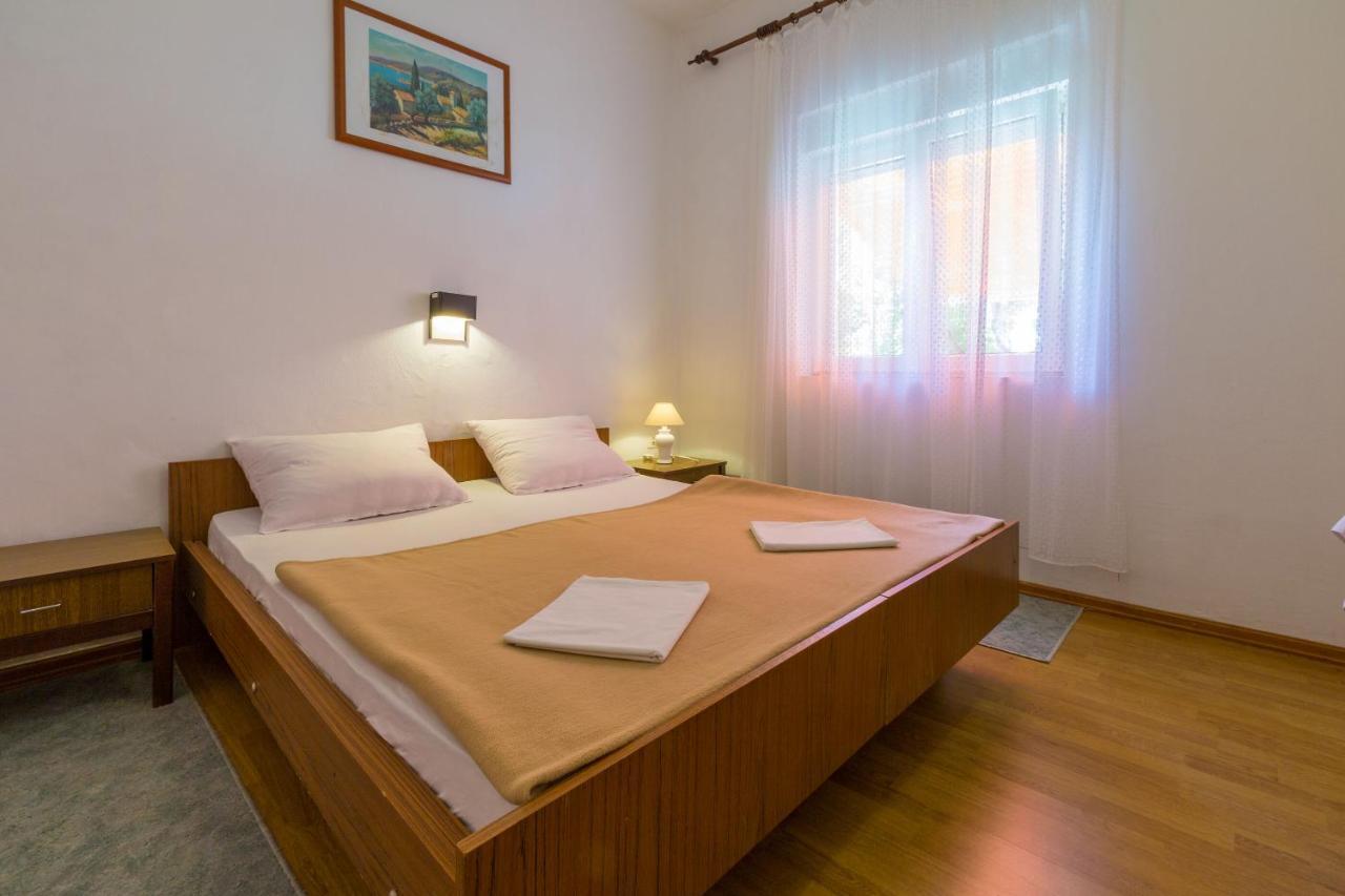 Apartments Matilda Dramalj Bagian luar foto