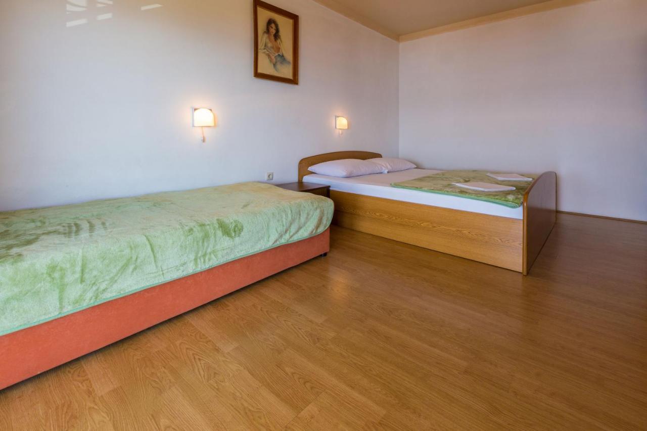 Apartments Matilda Dramalj Bagian luar foto
