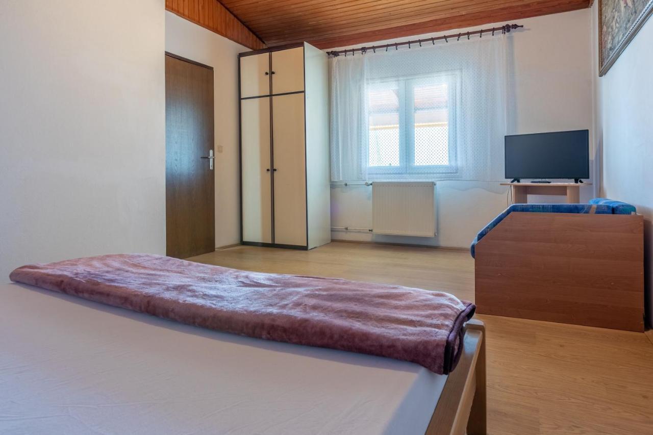 Apartments Matilda Dramalj Bagian luar foto