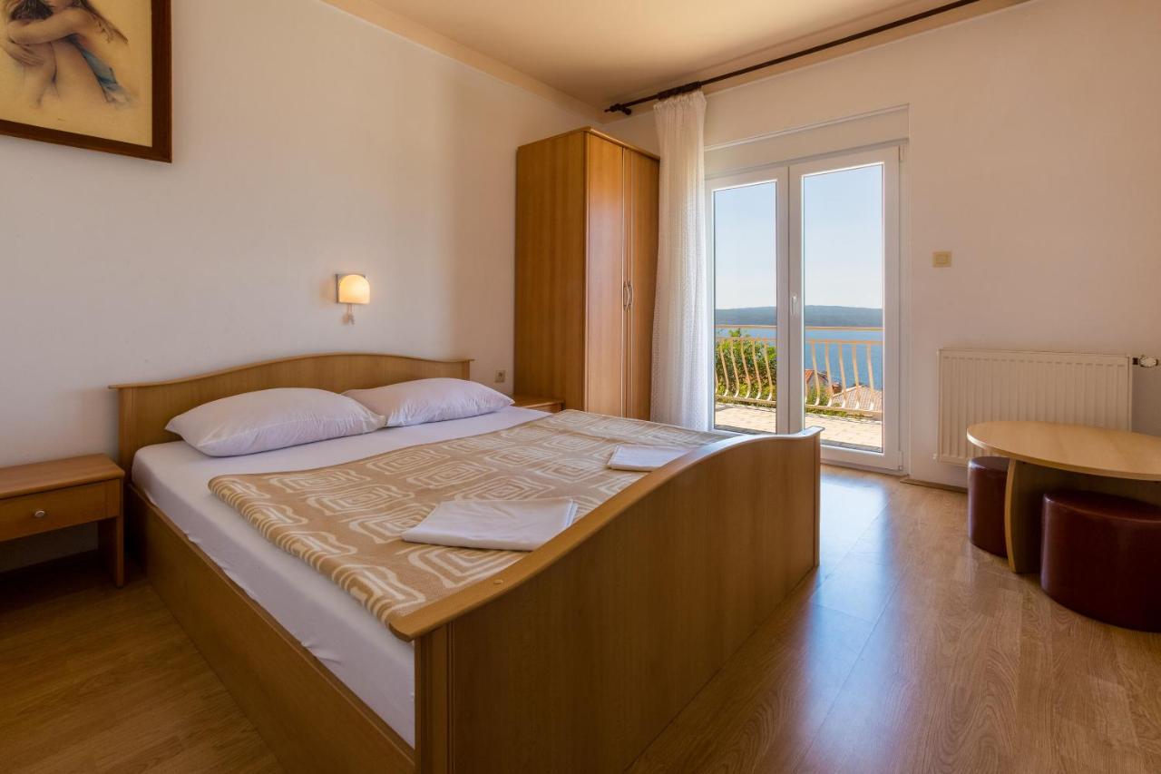 Apartments Matilda Dramalj Bagian luar foto